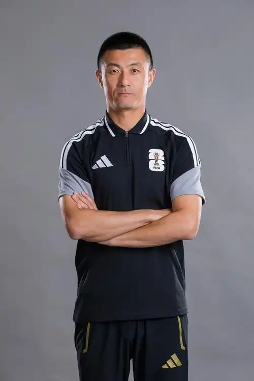 中国裁判组创纪录执法世预赛 傅明领衔VAR数据榜单揭秘
